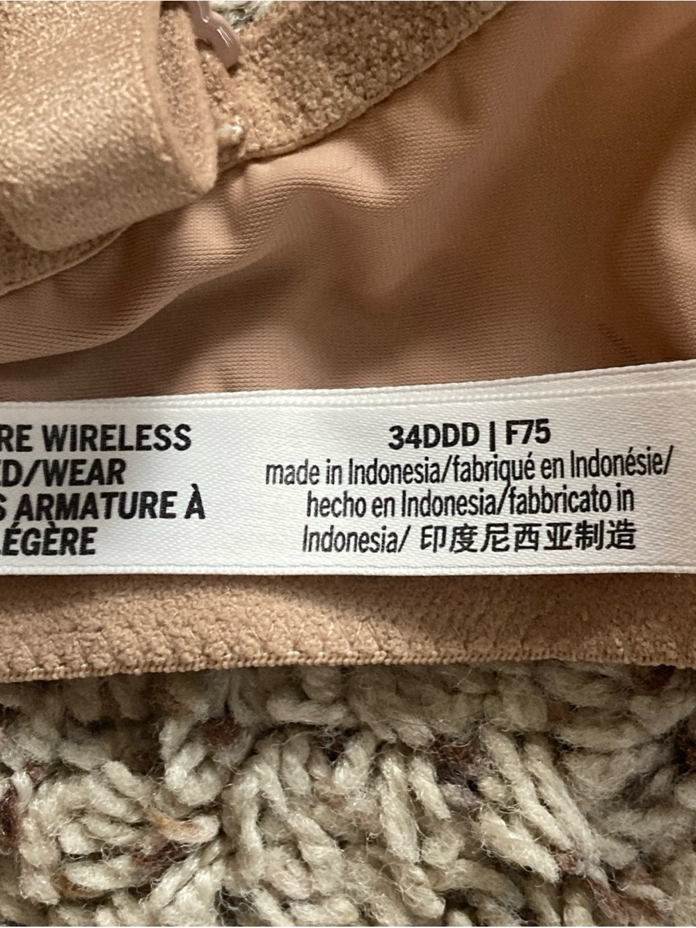 Pink Victoria’s Secret Seamless beige T-Shirt Bra lightly padded size 34DDD - Picture 7 of 8